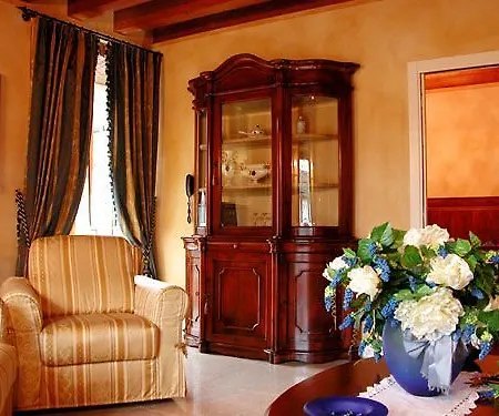 Corte Impero Аффи