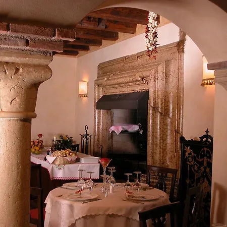 Hotel Corte Impero 3*